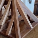 Les faces sont aplomb