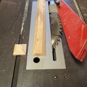 Scie circulaire à 45° pour les boutons