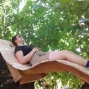 Un transat 2 places dans le murier...