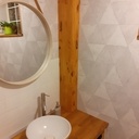 Meuble de salle bain avec plan de vasque et cache tuyau