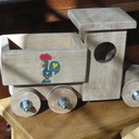 Petits camions en chêne