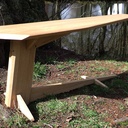 Table basse en porte-à-faux