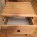 Table de nuit: Exercice de travail à la main