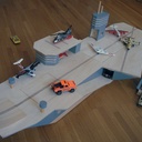 Marre des garages, voici un porte avions!!!