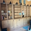 La grande bibliothèque de mon bureau