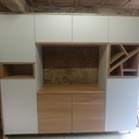 Meuble en chene et mela blanc