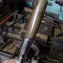 Manche de couteau, en métal Alpaca et bois de Guayubira (Patagonula Americana)