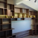 Bibliothèque en noyer massif