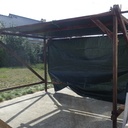 Un barnum de chantier ou un stand