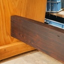 Table en chêne, assemblages traditionnels