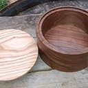 Boite en noyer et Frêne