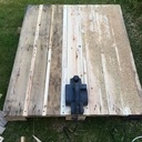 Cabane en bois de palettes