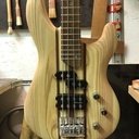 Une seconde Basse Electrique