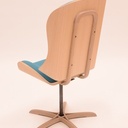 Chaise bois et courbures