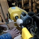 Une sphère creusée et filetée