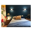 2 Tables de chevet de forme ovale