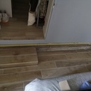 Réalisation d'un dressing grand sur mesure avec habillage mural