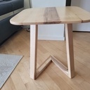 Petite table basse (bout de canapé)