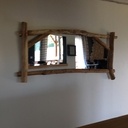 Miroir avec cadre en châtaignier