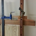 Une presse à panneau murale