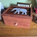 Une petite boîte en alisier