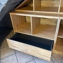 Placard en hévéa sous escalier