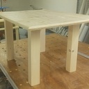 Petite table basse assemblage profil contre profil