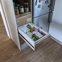 Conception et réalisation d'une cuisine en Valchomat Kaki/ mélaminé blanc et chêne