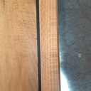 À droite, le bois des traverses longitudinales