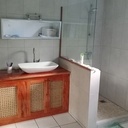 Meuble de salle de bain acajou d'Afrique