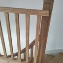 Escalier à l’anglaise à une volée droite balancée en pied et en tête.