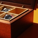 Boite à montre en marche d'escalier recyclée