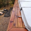 Entourage de SPA en pin CL4 et ossature