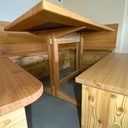 Table, banc et cuisinette