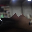 le fer affuté. c'est du fer de racloir acheté chez dictum, acier trop dur pour percer d'où les encoches à vis.