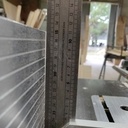 Le guide de d'entrée. Défaut de perpendicularité verticale