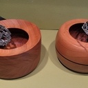 Pots à pot-pourri en merisier