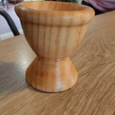 Manche en bois d'un couteau et coquetier