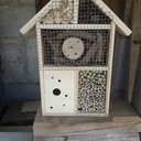 Hôtel à insectes mural