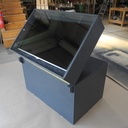 Socle TV pour visites d'une cave