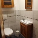 Duo de petits meubles en chêne, lave-mains et miroir