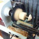 Fabrication d'une toupie en hêtre et accacia