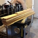 Stock de bois de palette après rabotage