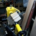 Un bol à trois oreilles à partir d'un cube