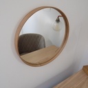 Miroir et lampe pour accompagner la coiffeuse