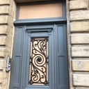 Porte d’entrée pour immeuble de style