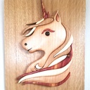 Tête de licorne en intarsia