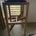 Tabouret avec une croix à dévers