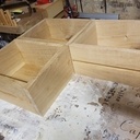 Un meuble d 'entrée pour chaussures en chêne massif ou enfilade