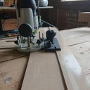 Défonceuse sous table du pauvre et rail de fortune pour défonceuse